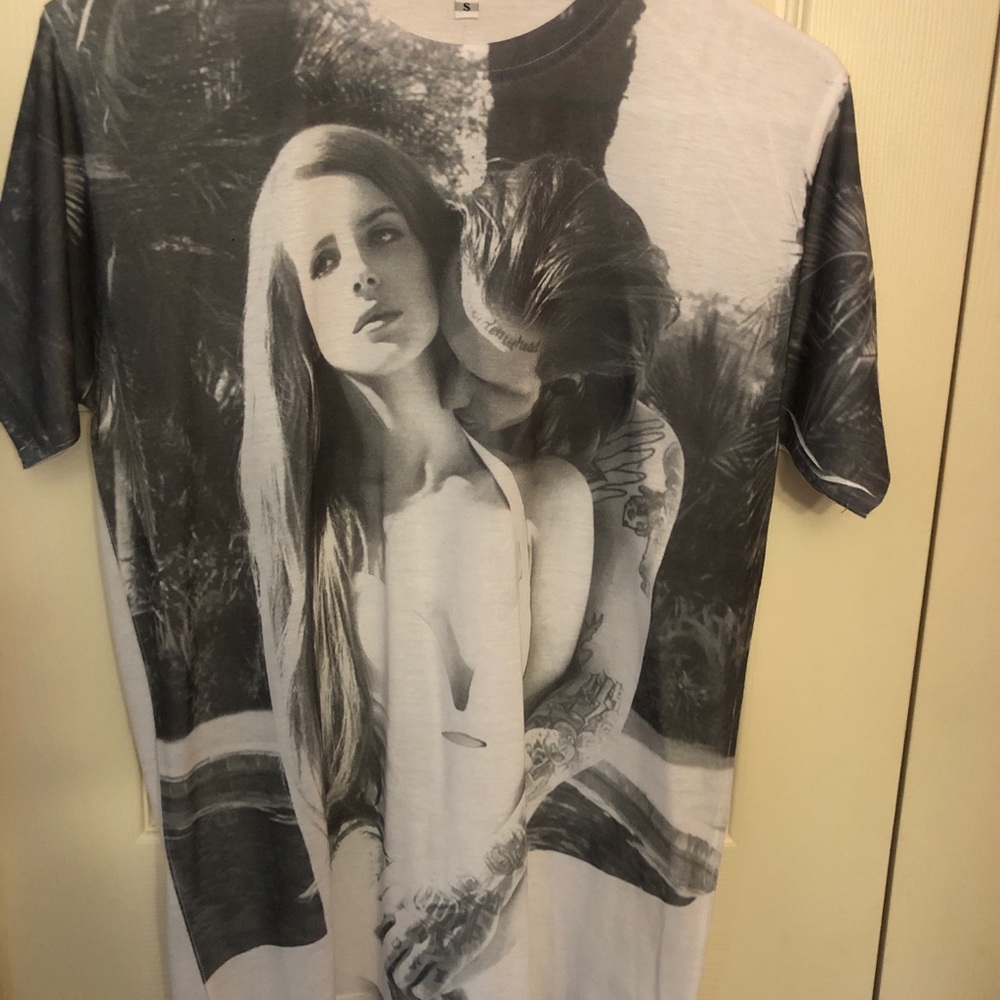 Lana Del Rey T Shirt purchased from paradise tour